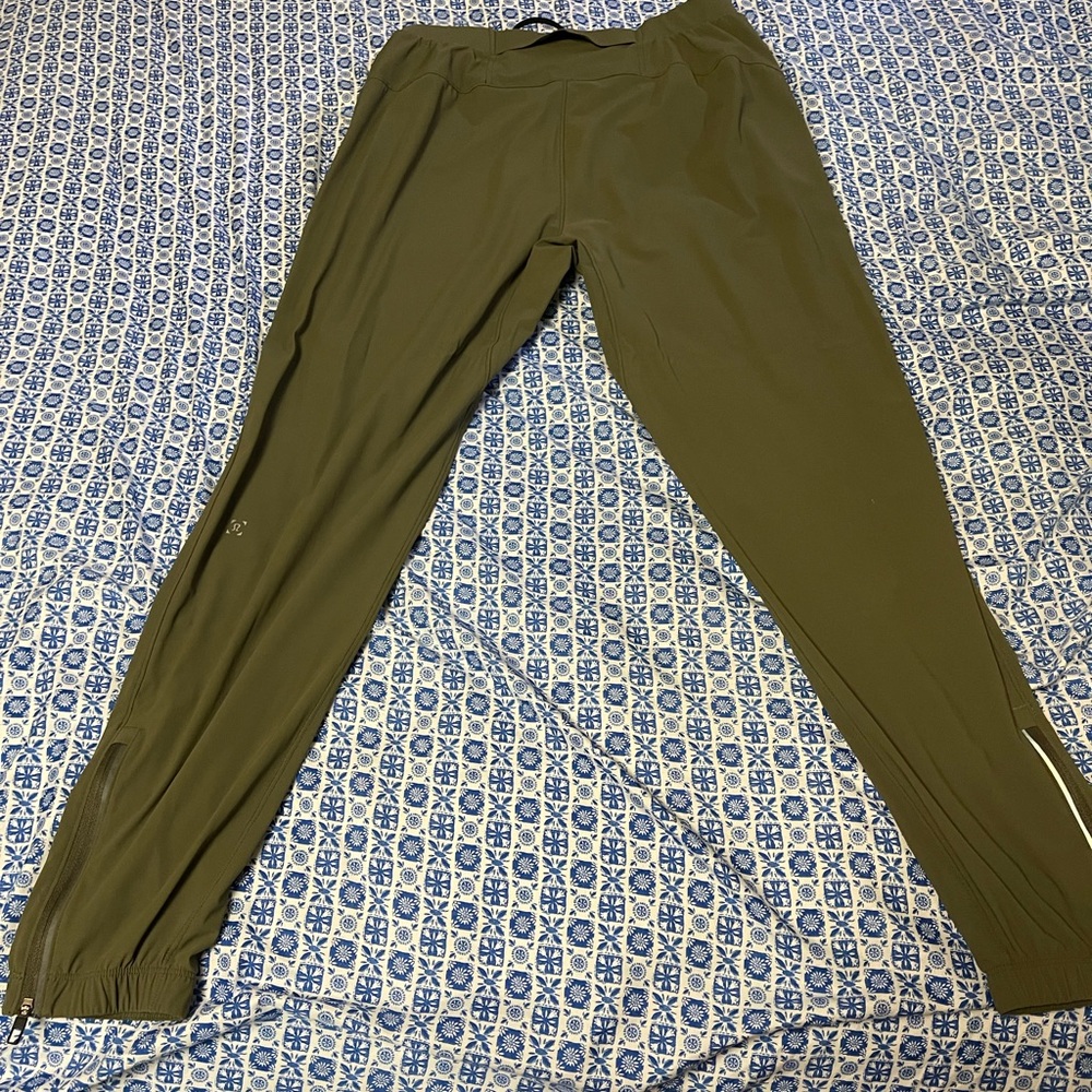 Lululemon ABC Jogger Men’s Medium (31) ALMOST NEW